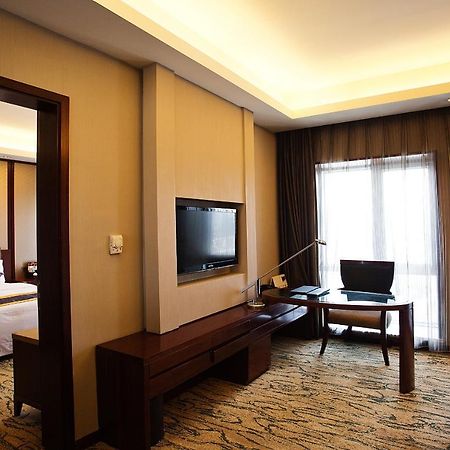 Gloria Grand Hotel Wuxi Wuxi  Ngoại thất bức ảnh