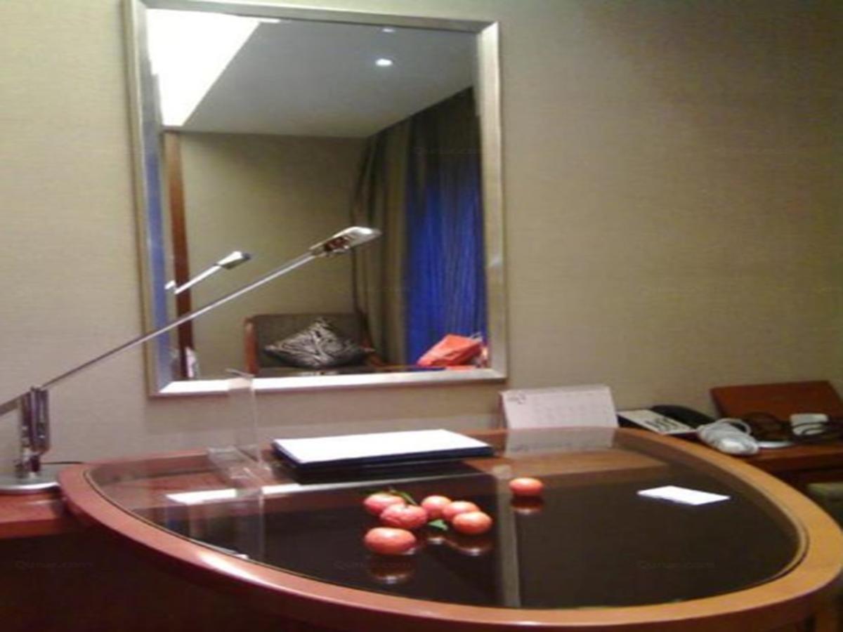 Gloria Grand Hotel Wuxi Wuxi  Ngoại thất bức ảnh